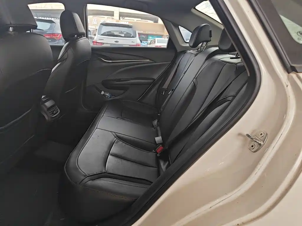 Buick Excelle — миниатюра 13