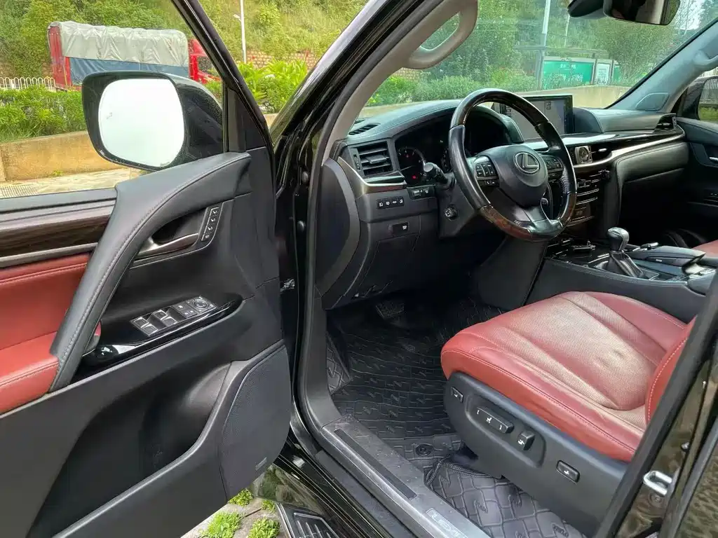 Lexus LX 2016 570 Luxury