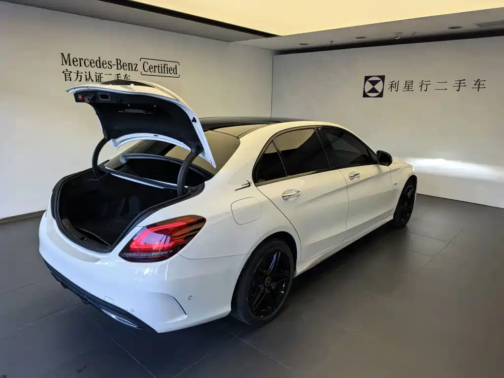 Mercedes-Benz C-Class — миниатюра 9