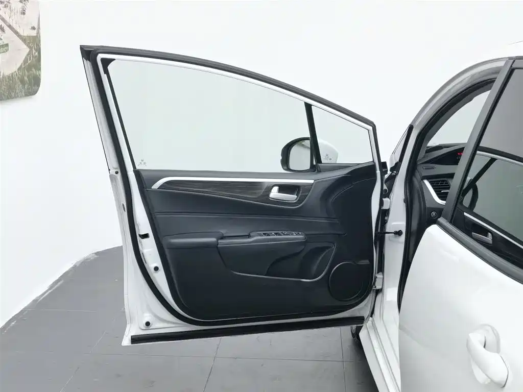 Honda Jade 2017 1.8L AT Comfort 5 мест
