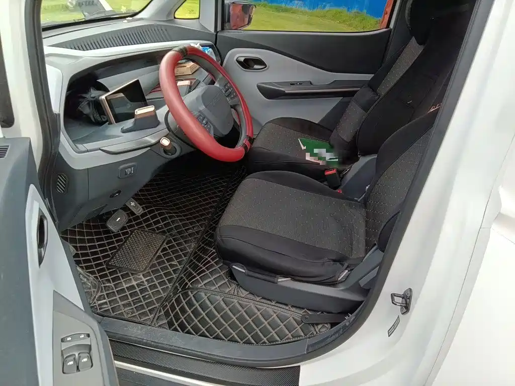 Baojun E200 — миниатюра 12