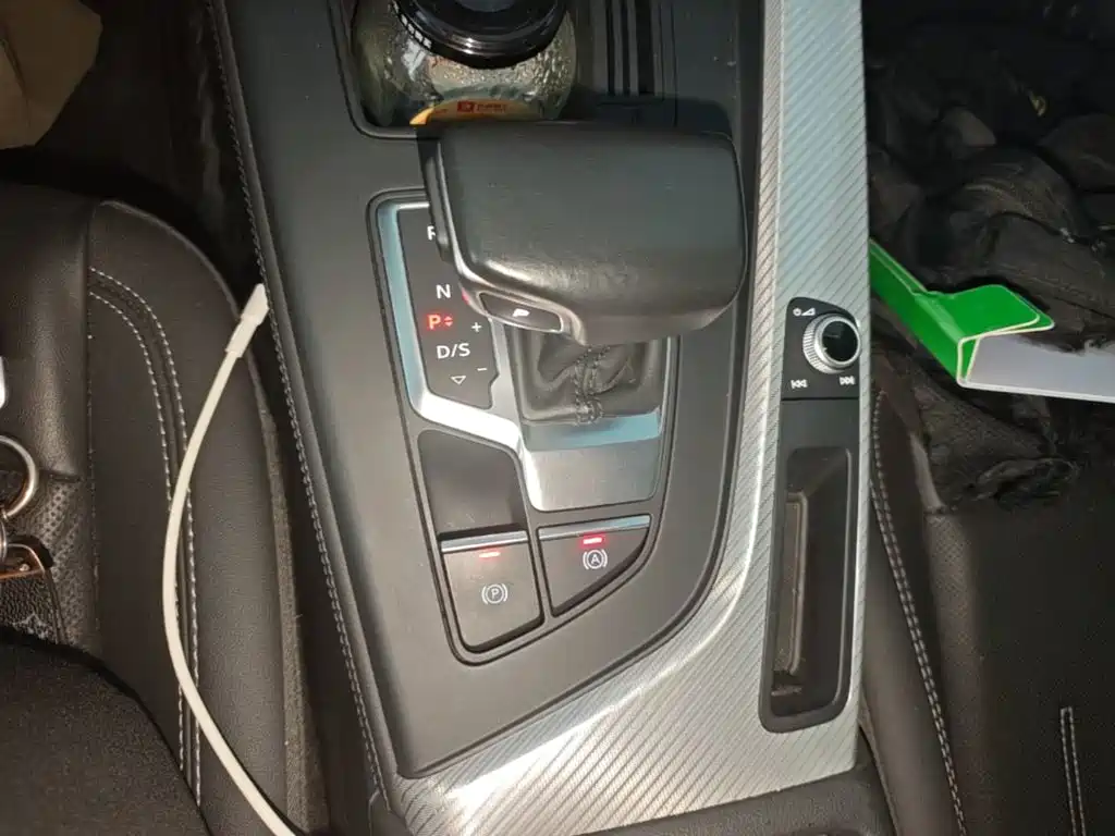 Audi A4L — миниатюра 14