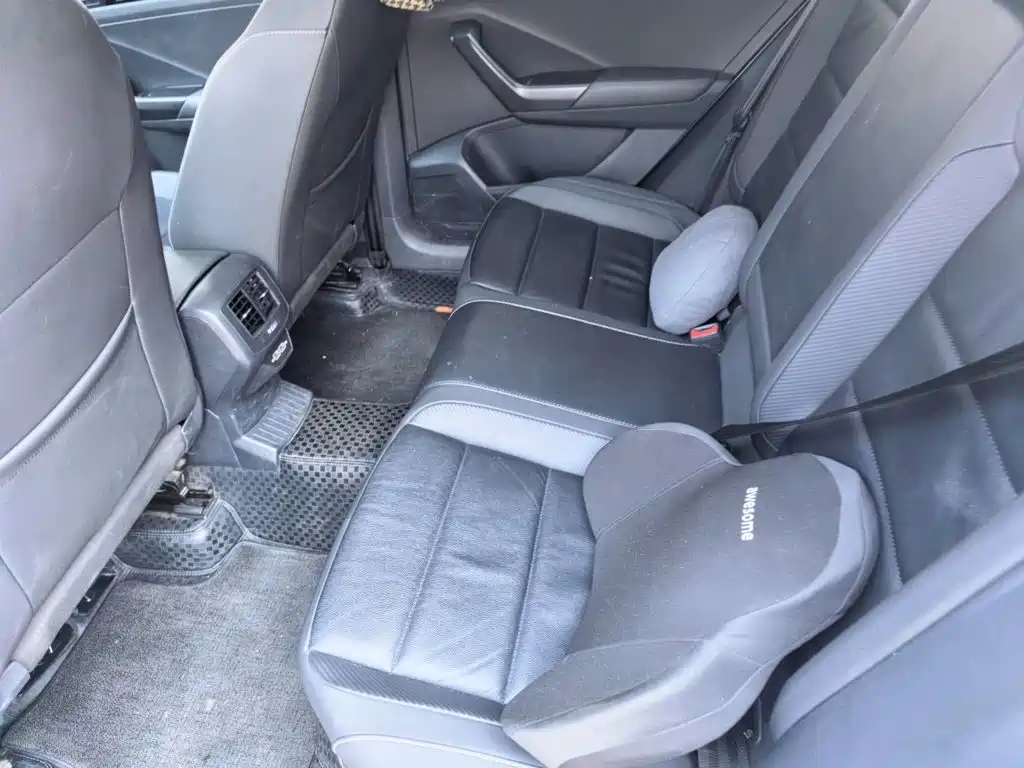 Volkswagen T-Roc — миниатюра 13