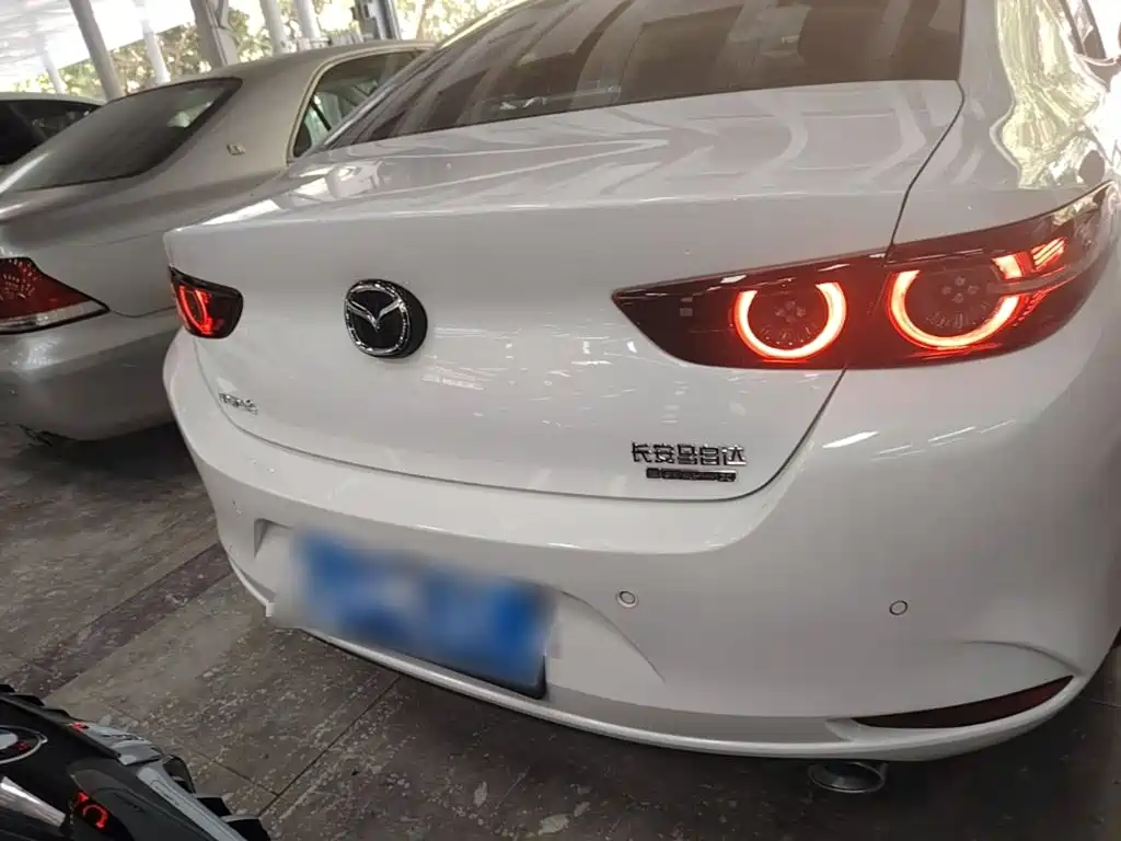 Mazda 3 Axela — миниатюра 6