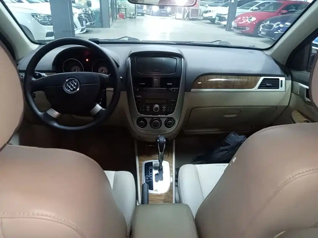 Buick Excelle — миниатюра 10