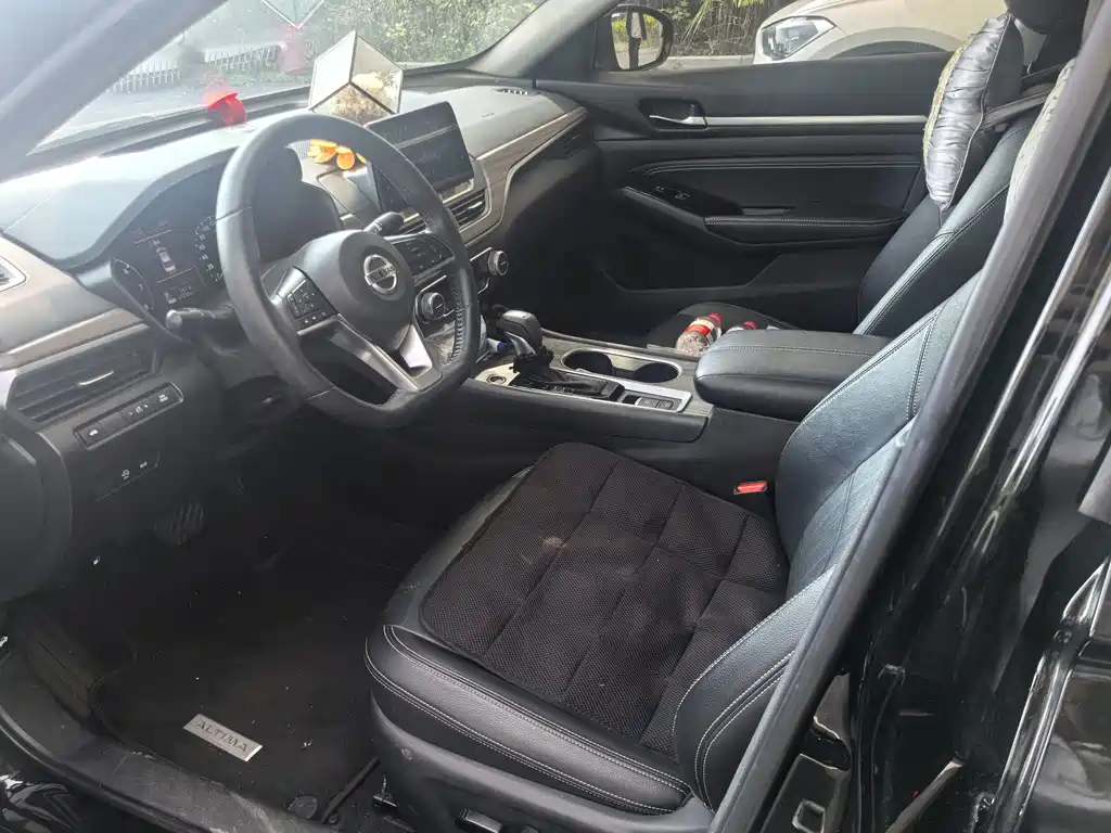 Nissan Teana — миниатюра 4