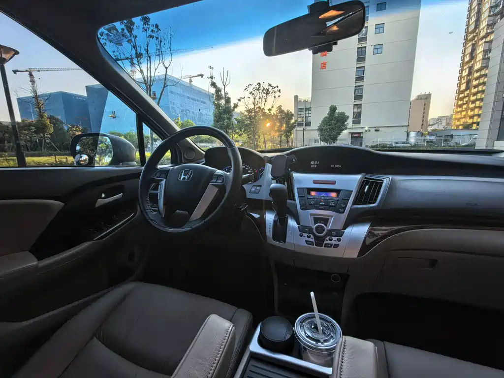 Honda Odyssey — миниатюра 13