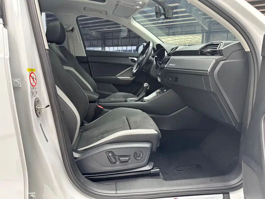 Audi Q3 — миниатюра 14