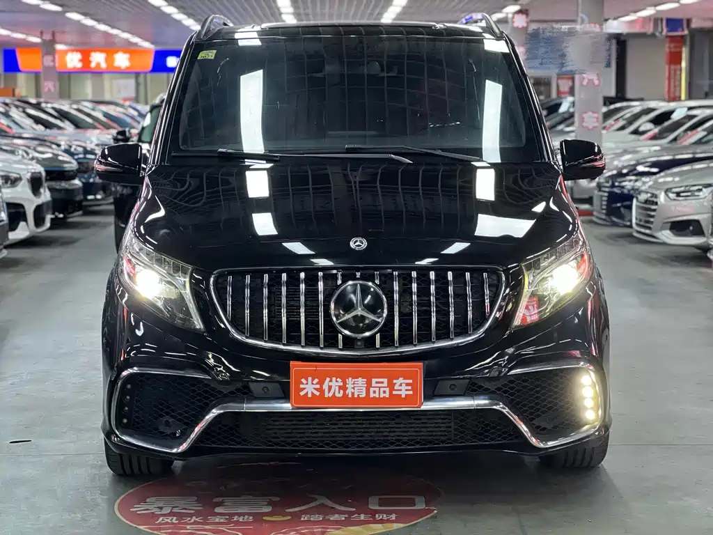Mercedes-Benz V-Class — миниатюра 2