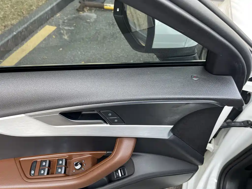 Audi A4L — миниатюра 17