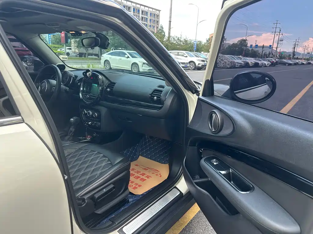 MINI Mini Clubman — миниатюра 16