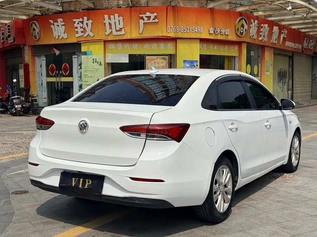 Buick Excelle — миниатюра 7
