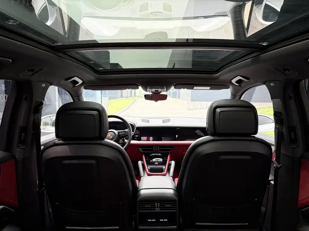 Porsche Cayenne — миниатюра 14