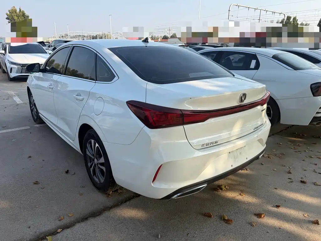 Changan Eado — миниатюра 10