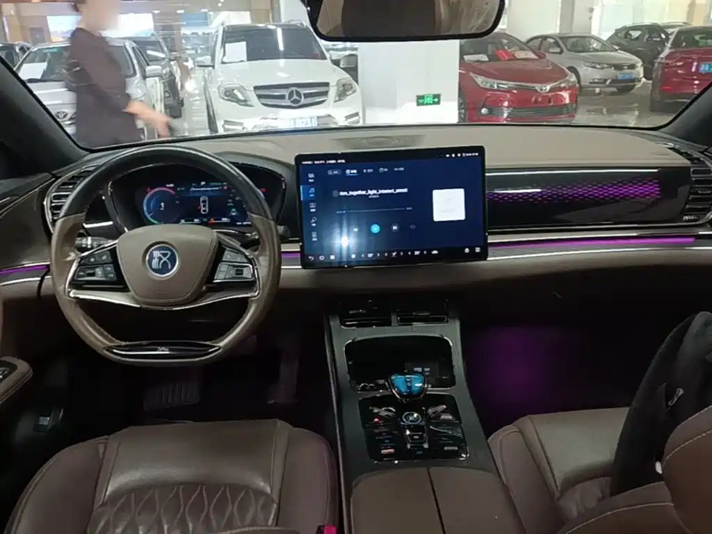 BYD Han — миниатюра 10