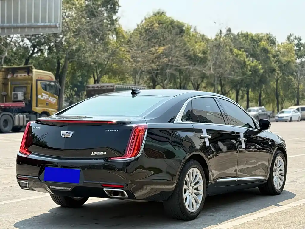 Cadillac XTS — миниатюра 5