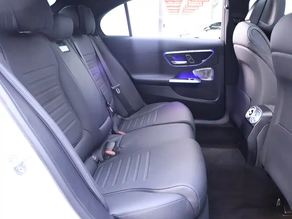 Mercedes-Benz C-Class — миниатюра 22