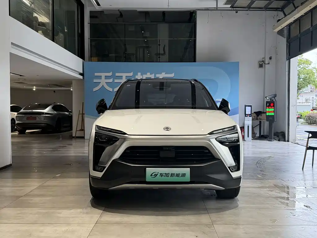 NIO ES8 — миниатюра 2