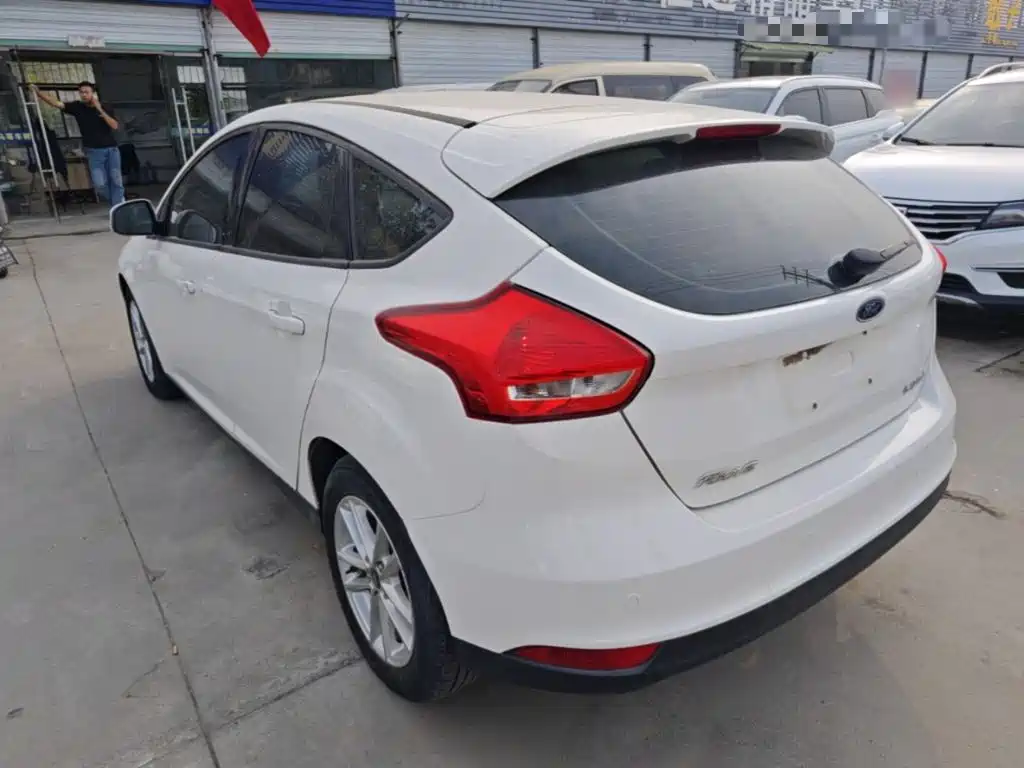 Ford Focus — миниатюра 5