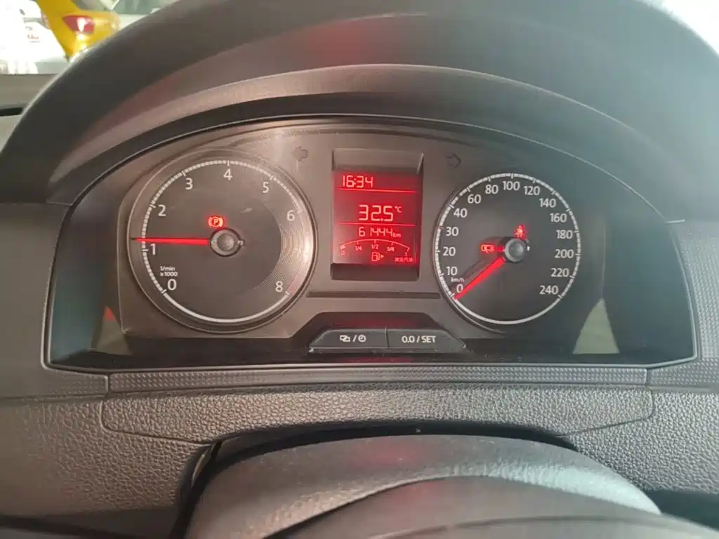 Volkswagen Santana — миниатюра 12