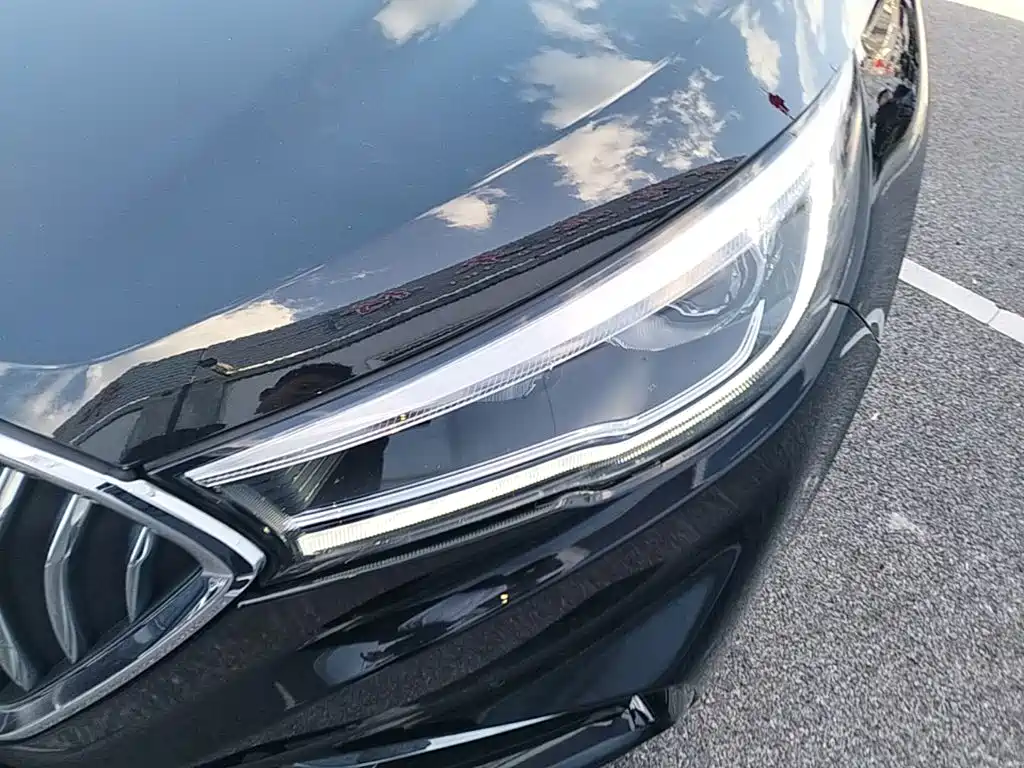 Hongqi Hongqi H5 — миниатюра 24