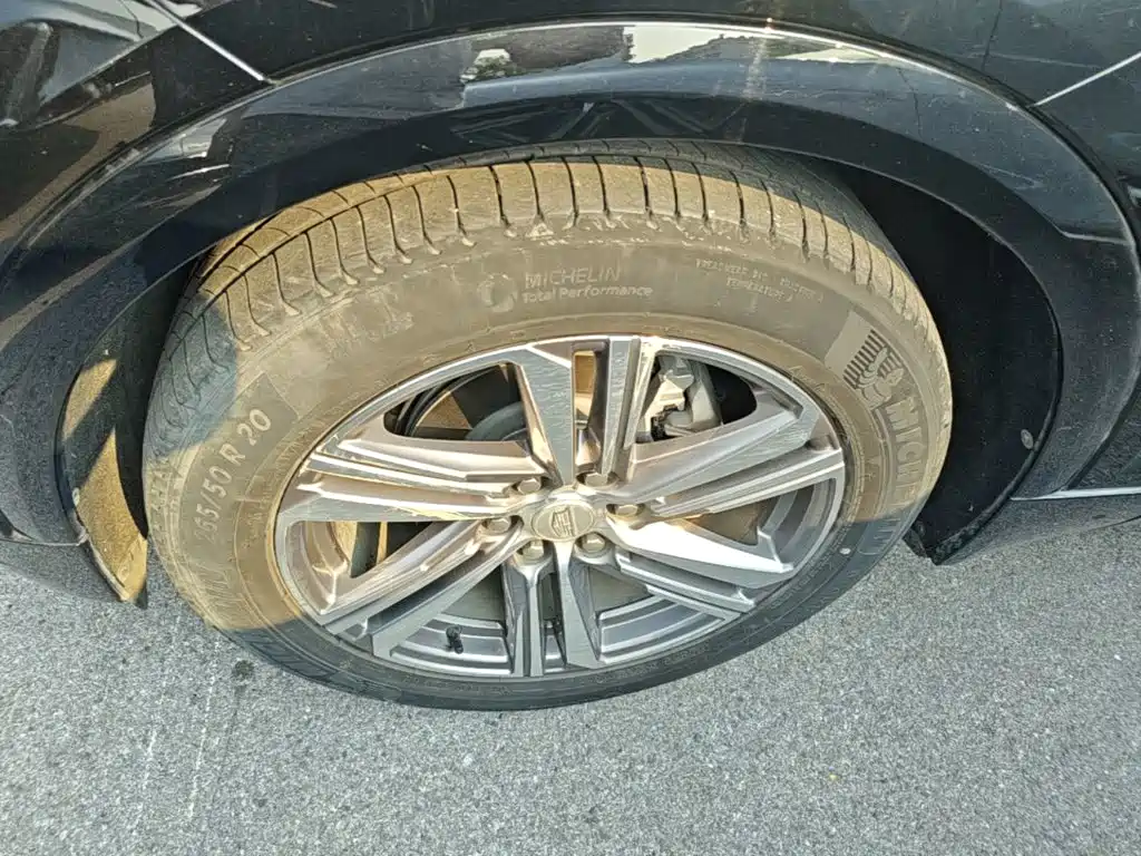 Cadillac Lyriq — миниатюра 23
