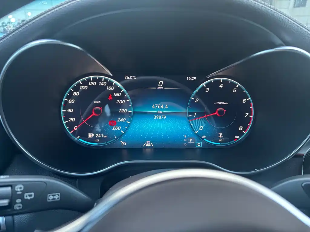 Mercedes-Benz GLC — миниатюра 10