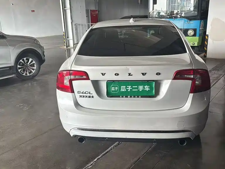 Volvo S60 — миниатюра 6
