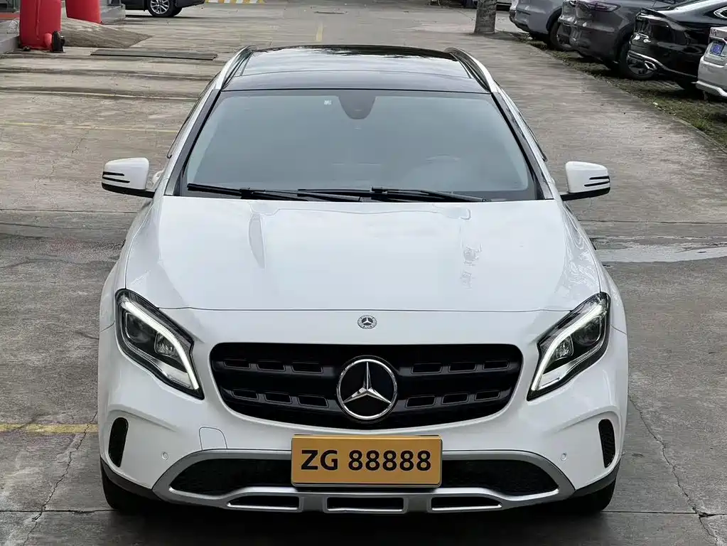 Mercedes-Benz GLA — миниатюра 2