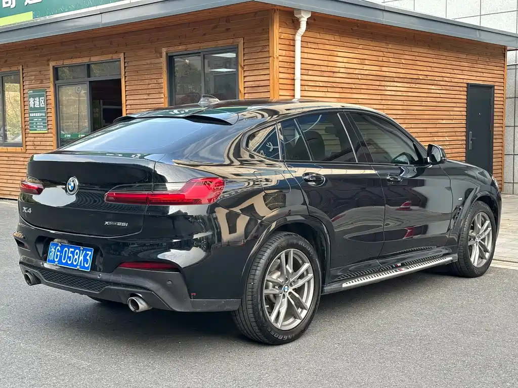 BMW X4 — миниатюра 12