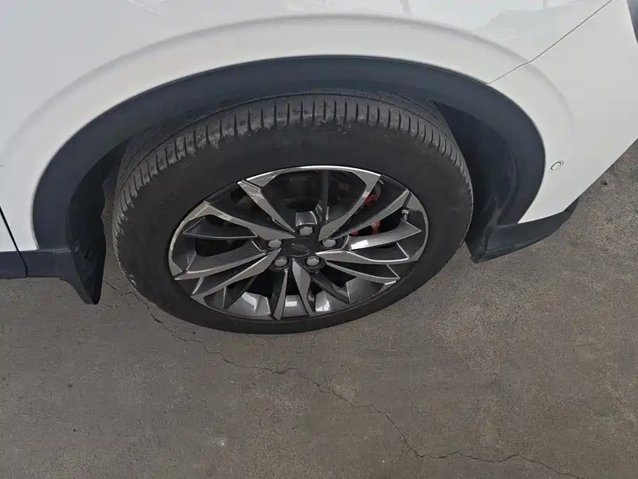 Geely Binyue — миниатюра 6
