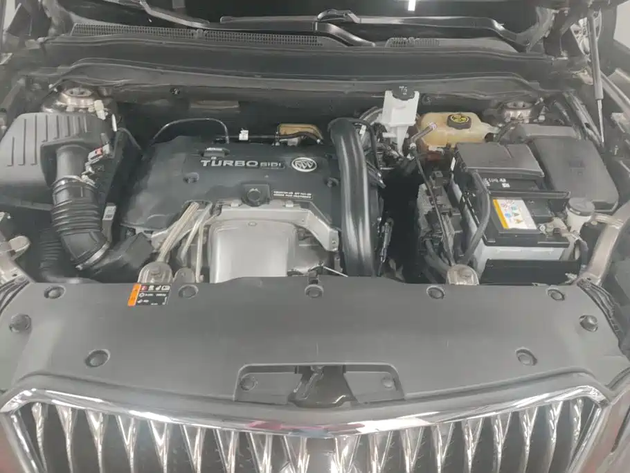 Buick Envision Plus — миниатюра 10
