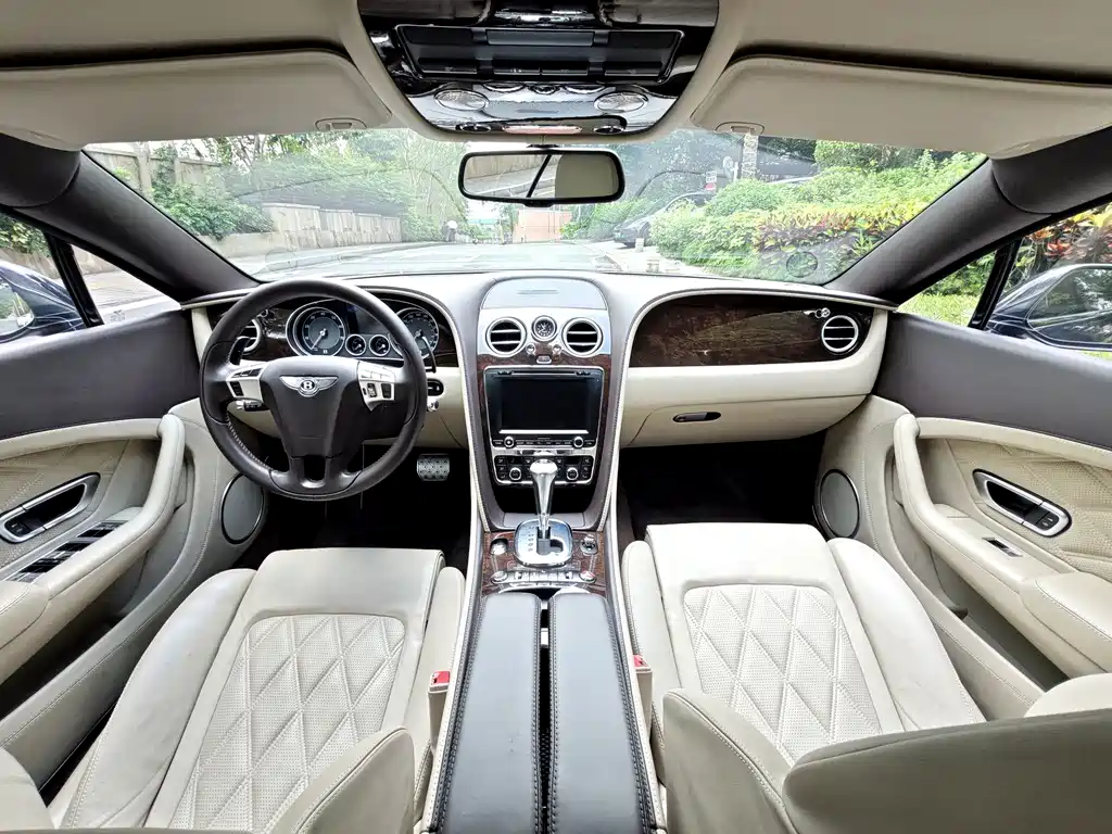 Bentley Continental — миниатюра 6