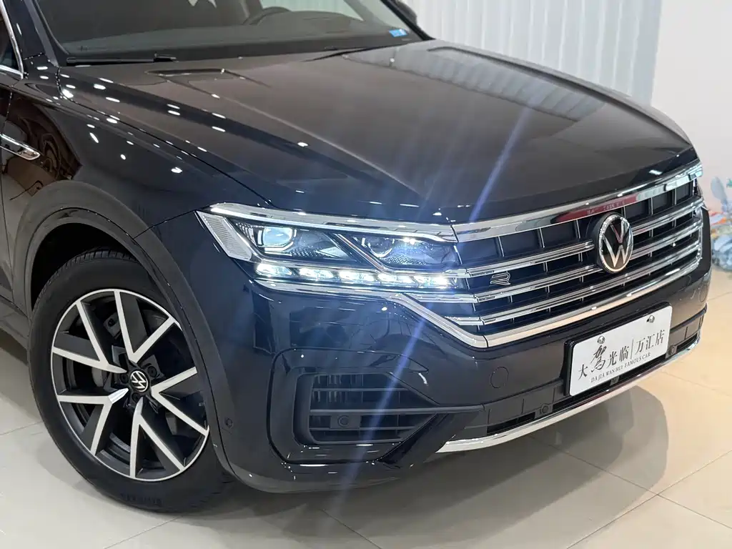 Volkswagen Touareg 2022 3.0TSI Sport
