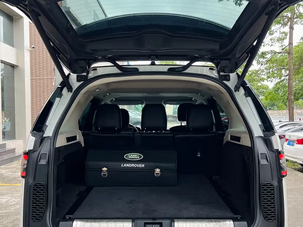 Land Rover Discovery — миниатюра 9