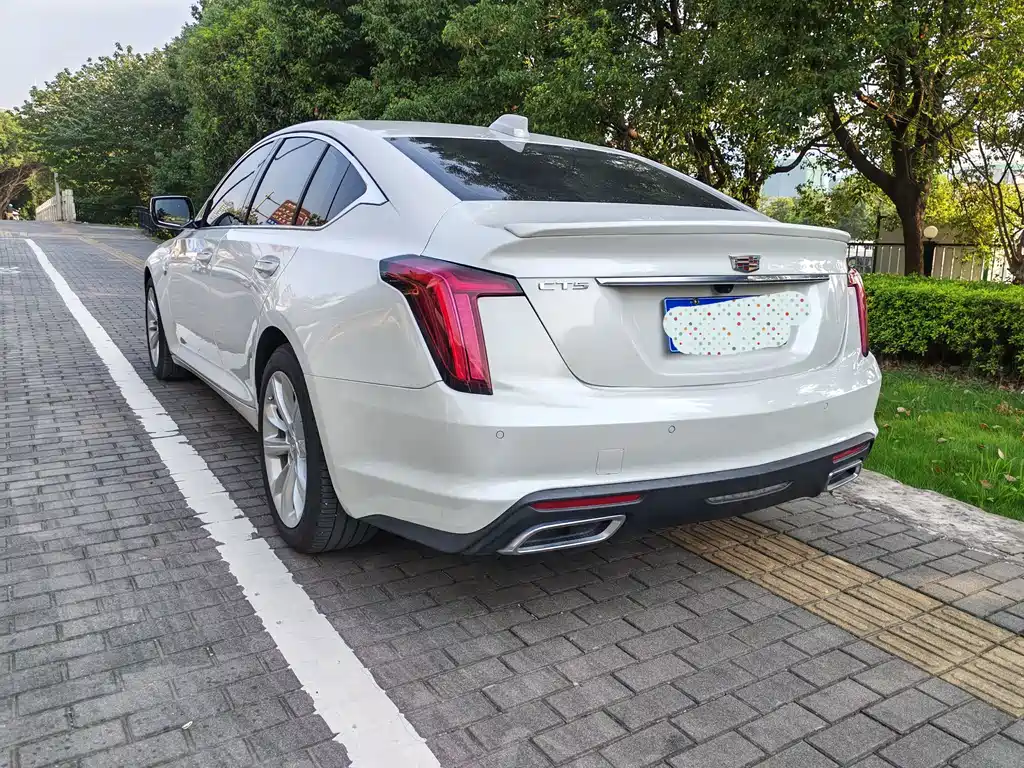 Cadillac CT5 — миниатюра 3