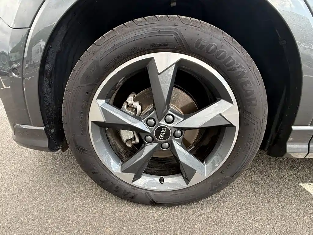 Audi Q3 — миниатюра 14