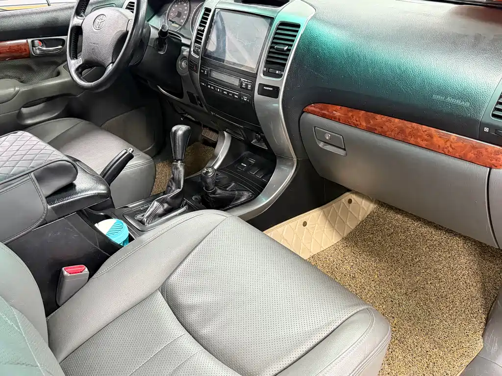Toyota Prado (Import) — миниатюра 10