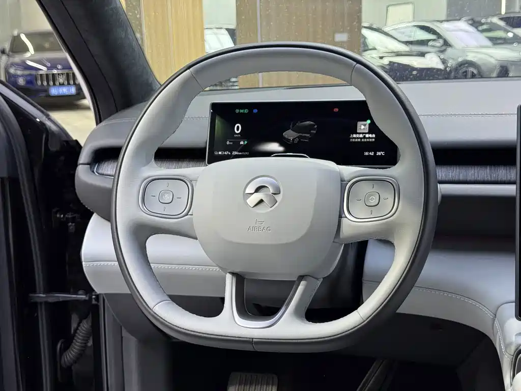 NIO ES6 — миниатюра 12