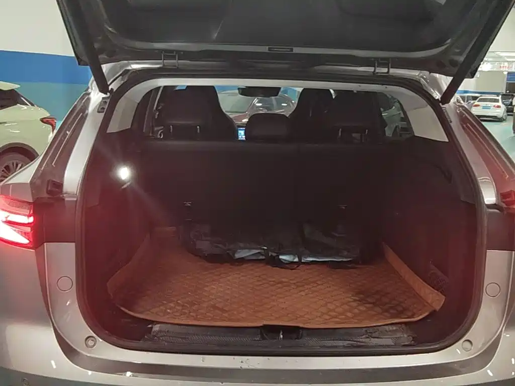Roewe RX5 New Energy — миниатюра 15