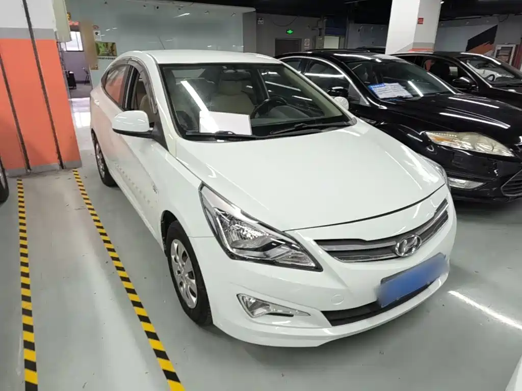 Hyundai Verna — миниатюра 4