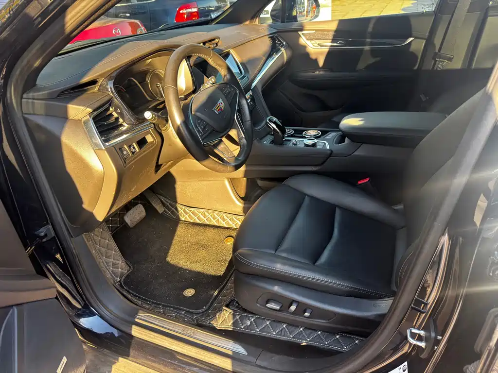 Cadillac XT5 — миниатюра 11