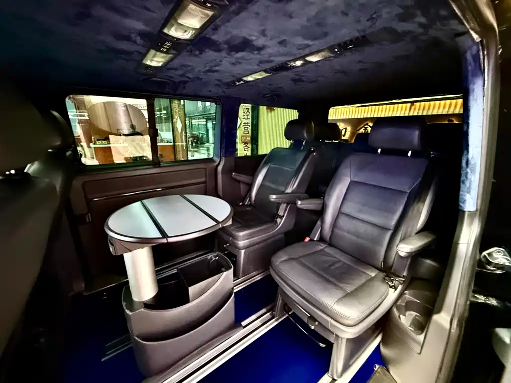 Volkswagen Multivan — миниатюра 10