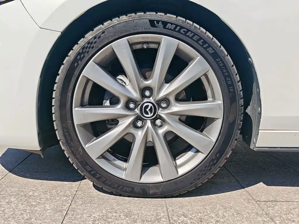 Mazda 3 Axela — миниатюра 19