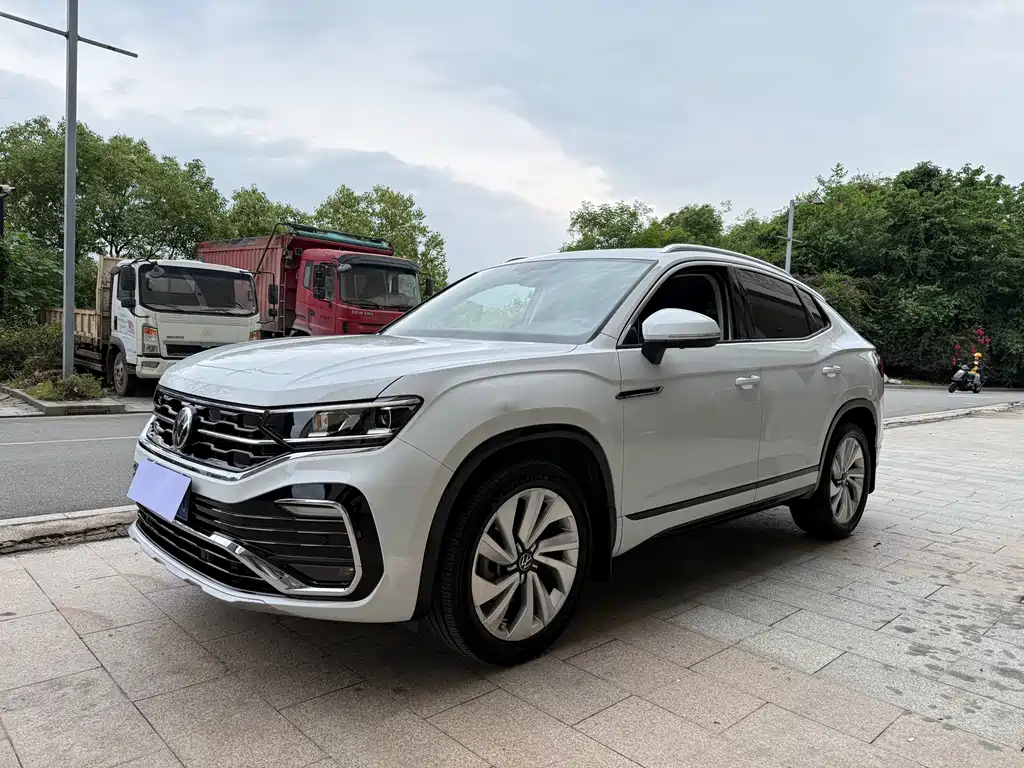 Volkswagen X 2021