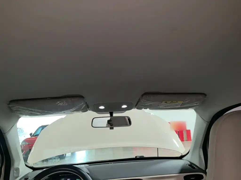 Leapmotor Leapmotor T03 — миниатюра 18