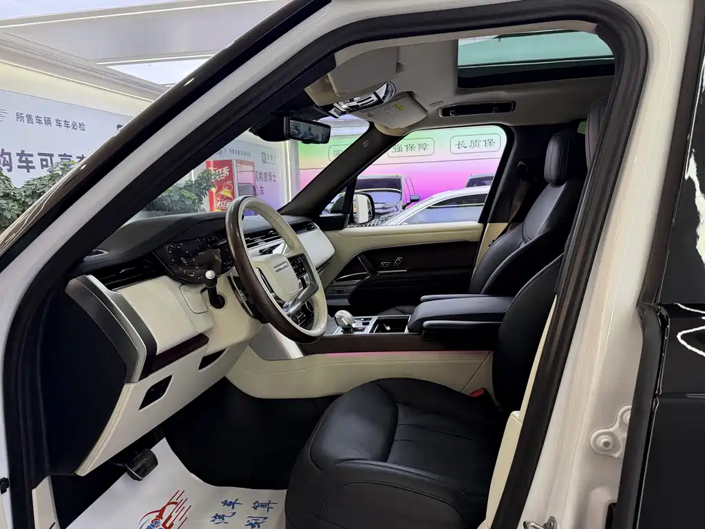 Land Rover Range Rover — миниатюра 4