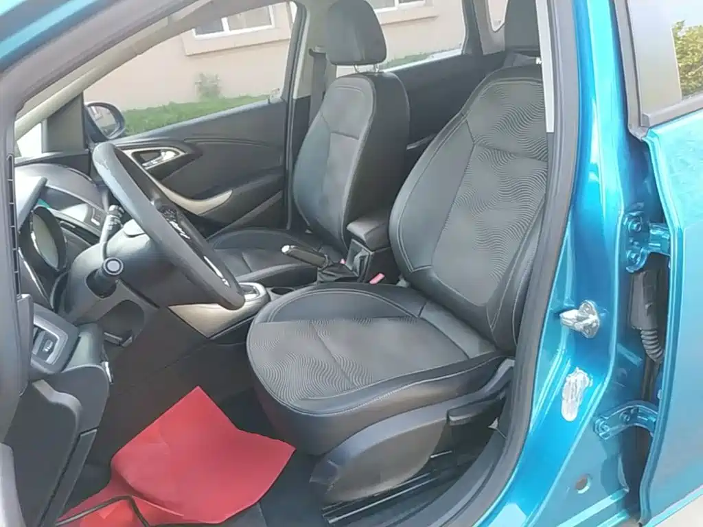 Buick Excelle — миниатюра 15