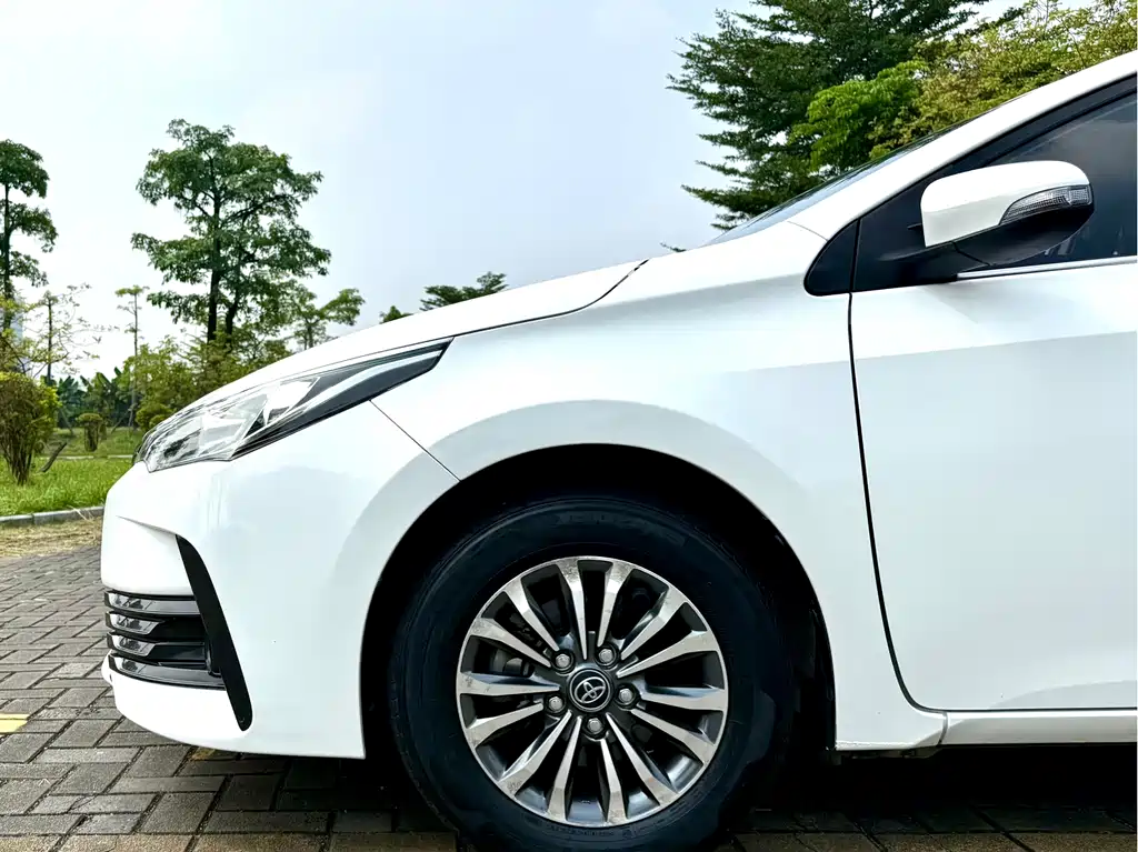 Toyota Corolla — миниатюра 17