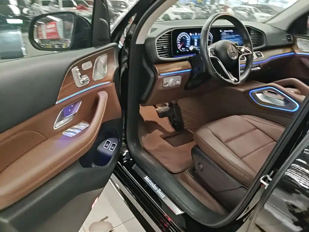 Mercedes-Benz GLE New Energy — миниатюра 16